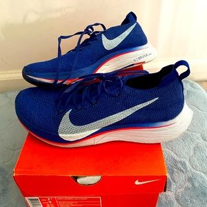Zoom VaporFly 4% Flyknit Unisex Running fast Shoes size 9 Women, 7 1/2 Men 👟